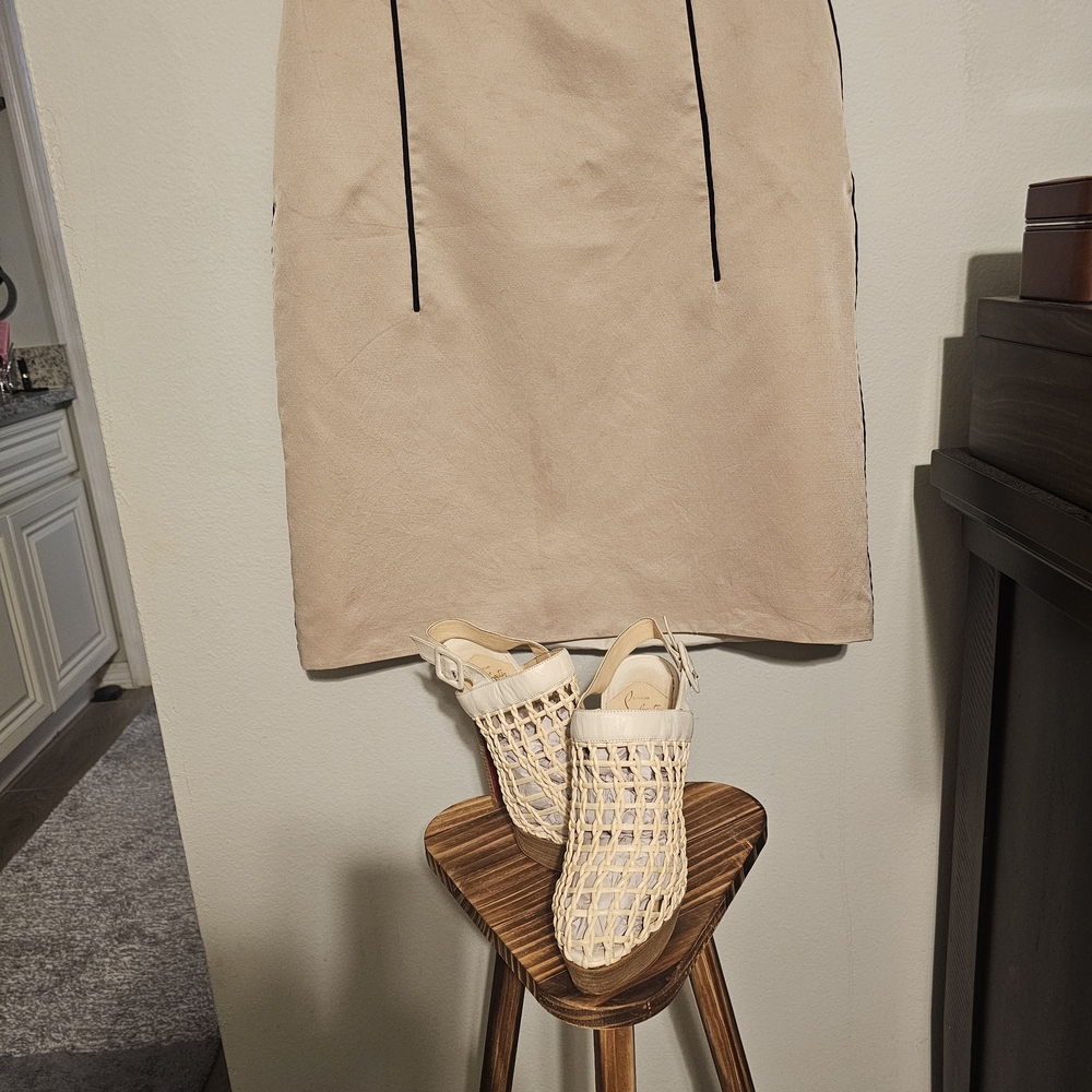 Vintage Louboutins Slingback Mules in Cream - Picture 9 of 10